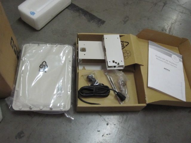 ARUBA NETWORKS OMNIACCESS WIRELESS ACCESS POINT AP85 TX  