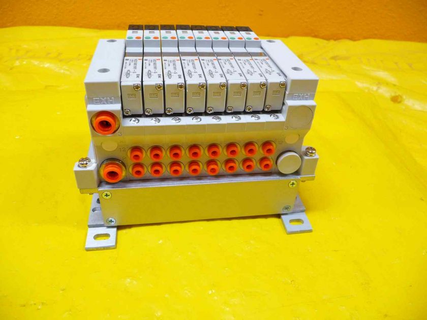 SMC Pneumatic Manifold US22206 working 0190 12947  