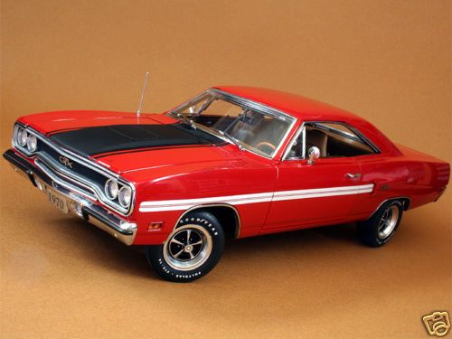 18 GMP 1970 GTX FE5 Rallye Red 118 GMP Plymouth Red  