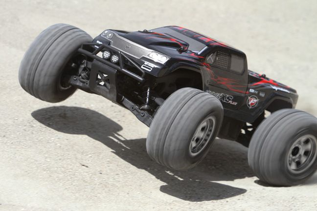 HPI MINI RTR Savage XS Flux 4WD Waterproof 2.4GHz 2011  