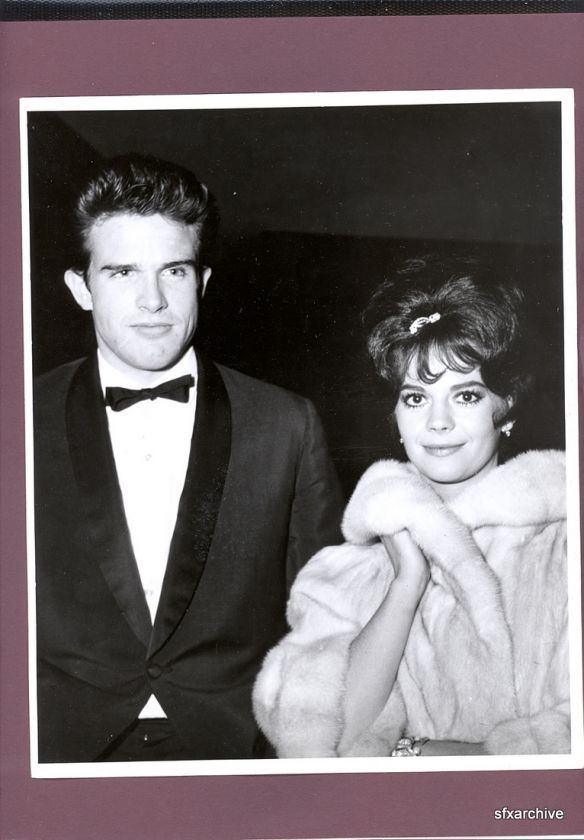 Vintage 1950s Actress Natalie Wood In Fur Coat w/ Warren Beatty Press 