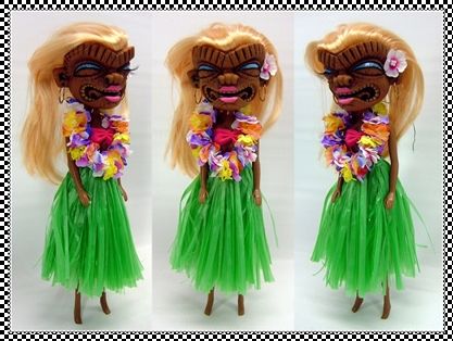 Kiki Tiki Hula Doll Drastic Plastic Designer Vinyl 2004  