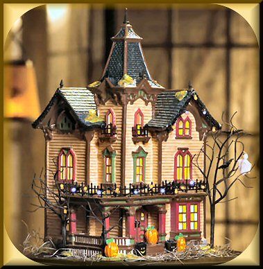 Halloween Victorian House Dept. 56 Snow Village D56 SV  