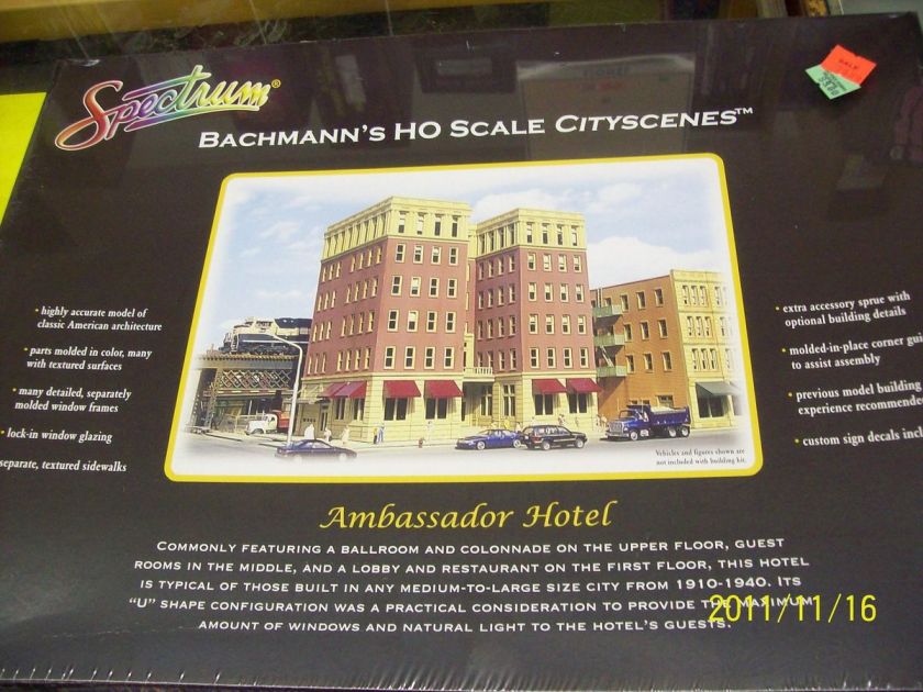 Spectrum Bachmann HO Ambassador Hotel Cityscenes Model Kit #88002 