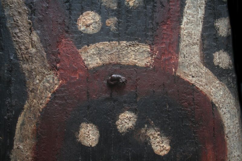 shoulder highlands shield, papuan tribal art, oceania  