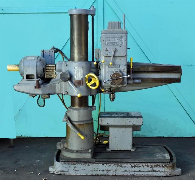 CINCINNATI BICKFORD 3 x 9 RADIAL ARM DRILL with POWER ELAVATION 