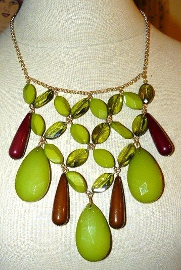 GLAMOUR Merlot Olive DECO LUCITE Teardrop BIB NECKLACE  