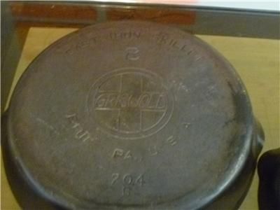 VTG GRISWOLD CAST IRON SKILLETS 704G #8 LG. LOGO SLANT LETTER/#3 