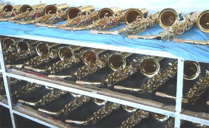 NEW BRASS TENOR SAXOPHONE SAX W/5 YEARS WARRANTY.  