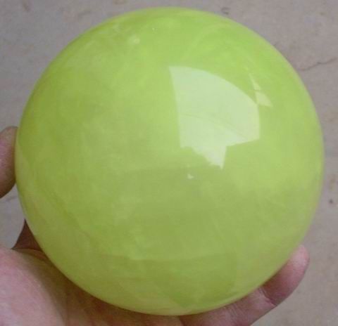   CALCITE SPHERE GLOW IN THE DARK CRYSTAL BALL HEALING AAA  