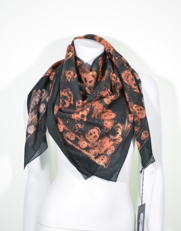 ALEXANDER McQUEEN SMUDGY SKULL SCARF BNWT SOLD OUT   