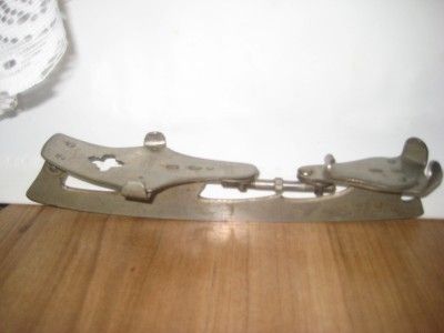 Antique Ice Skates Union Hardware Torrington Conn  