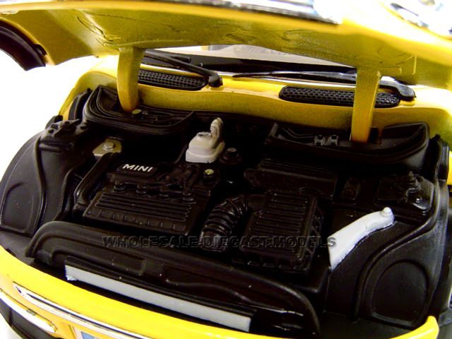 MINI COOPER YELLOW 118 DIECAST MODEL  