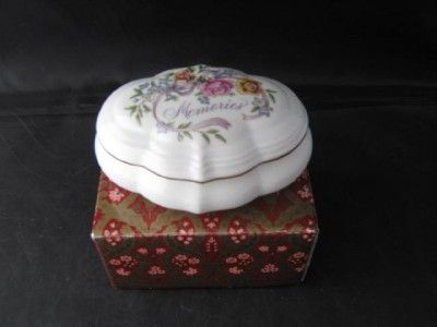 Avon Memories Are For Sharing Musical Trinket Box 1983  