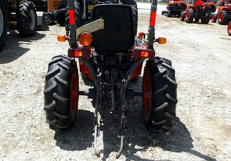 2005 KUBOTA B7410 4WD Compact Tractor   Stock #U0001161  