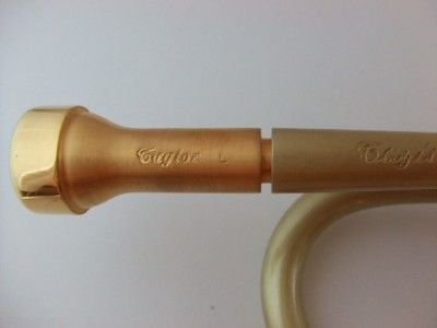   tienda  para saber si hay más trompetas y flugelhorns de Taylor