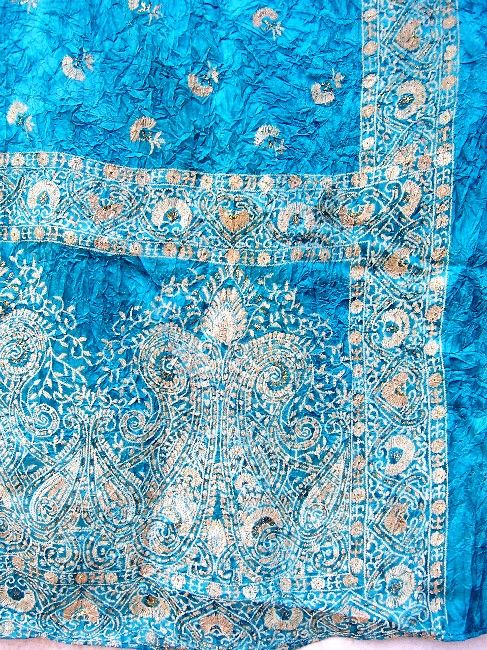 BOLLYWOOD INDIAN ETHNIC DUPATTA IN BRIGHT BLUE CRINKLE FABRIC WITH AN 