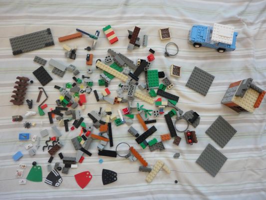 Huge HARRY POTTER LEGO LOT premium pieces, flying car, owls, quidditch 