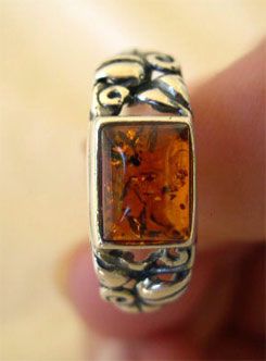   , GREEN or HONEY AMBER & STERLING SILVER SOLITAIRE RING VARIOUS SIZES