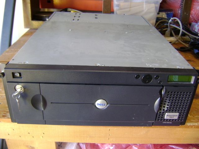 DELL POWERVAULT 132T 2X LTO1 TAPE LIBRARY LTO 1 PV132T  